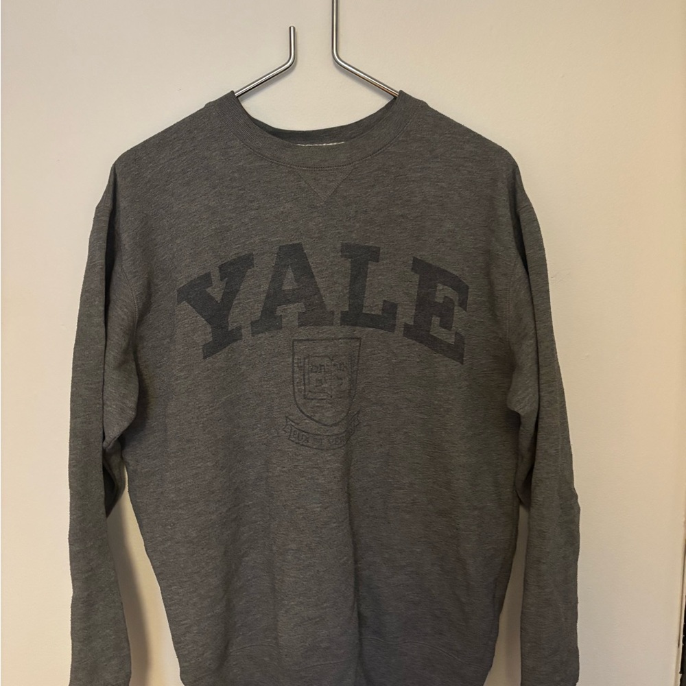 Men’s Yale Sweatshirt